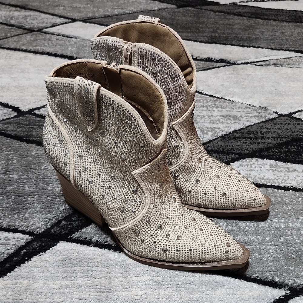 VERY G RHINESTONES TAUPE WESTERN BLOCK-HEEL ANKLE BOOTS